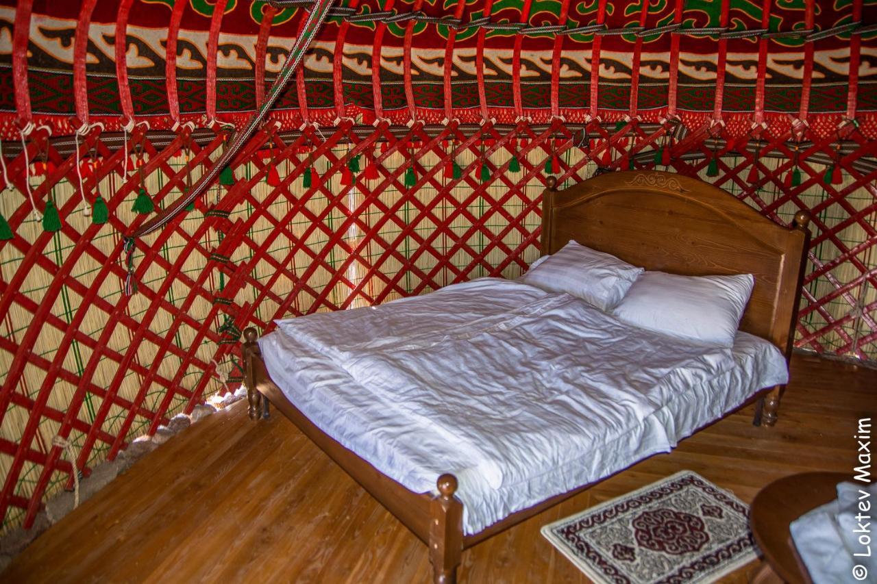 Ethno Complex Oimo Tash Hotel Kaji-Say Kültér fotó